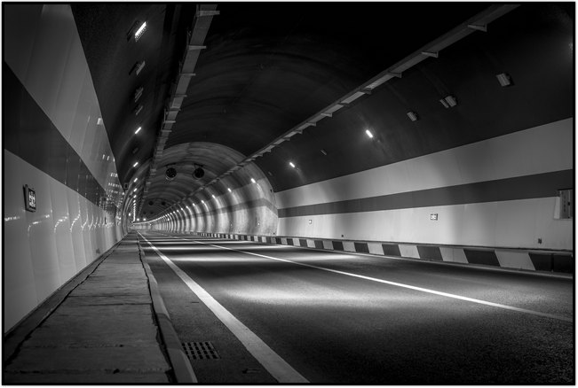 Lire la suite à propos de l’article Tunnel du Mont-Blanc : 3 ans de fermeture totale ou 18 ans de fermeture partielle en raison de travaux d’ampleur