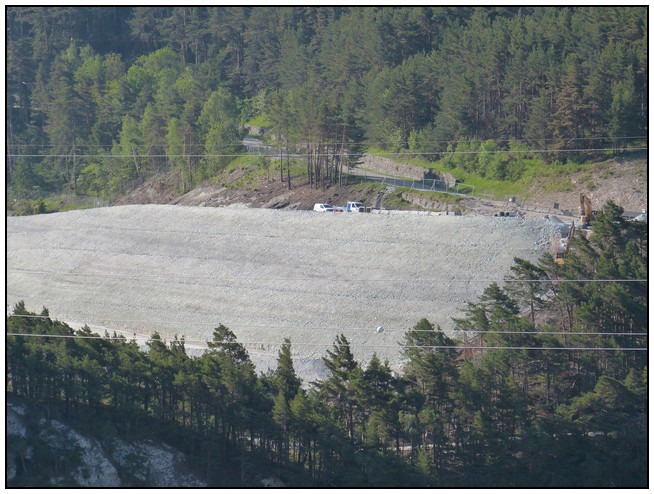 Lire la suite à propos de l’article 700 mètres sous terre : je visite un tunnel géant (et très contesté) – BRUT et Florian Thomas