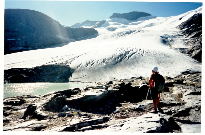 Lac-2666m-et-glacier-de-l'Arpont.-sept.-1997